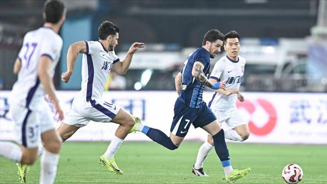 星空彩票 -包含冲刺阶段突围战来临；武汉三镇围绕足总杯伤情更新；媒体盛赞；球探报告显示潜力的词条