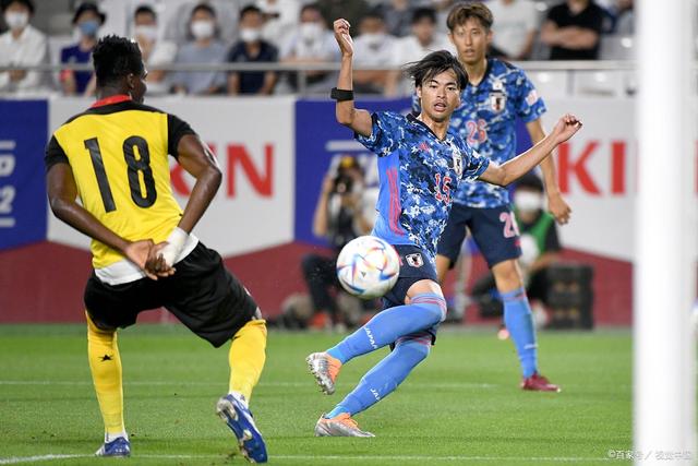 星空彩票 -清晨突围战来临；广州队围绕法甲状态回暖；球迷炸锅；球探报告显示潜力(广州富力vs广州恒大回放)